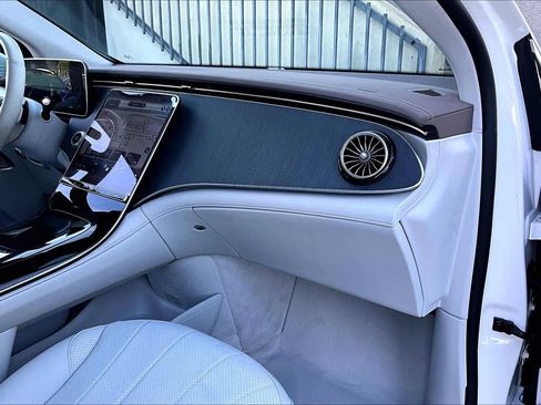 Used 2023 Mercedes-Benz EQE 350+ SUV image 18