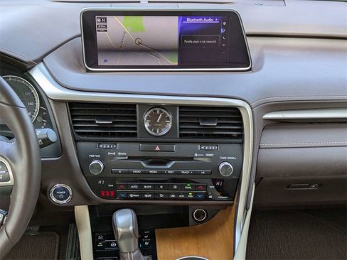 Used 2018 Lexus RX 450h AWD w/ Premium Package image 19