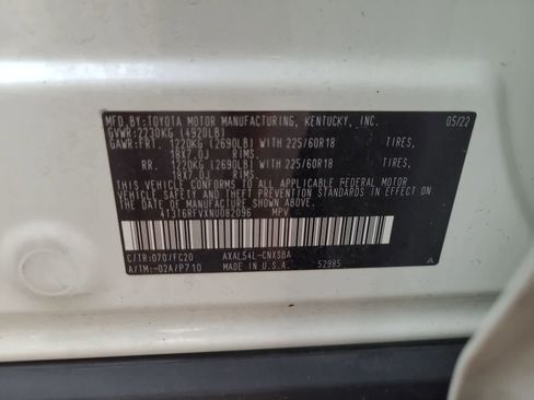 Used 2022 Toyota RAV4 SE image 29