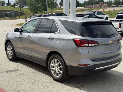 Used 2024 Chevrolet Equinox LT FWD image 3