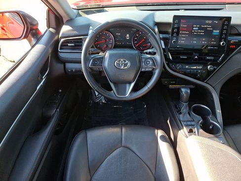 Used 2021 Toyota Camry XSE image 10
