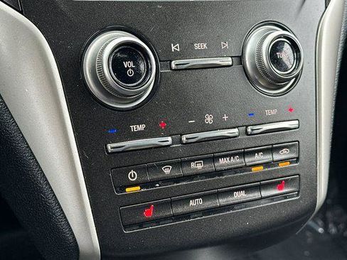 Used 2019 Lincoln MKC Select FWD image 20