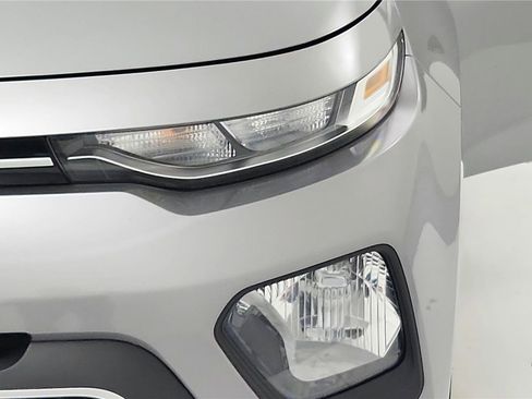 Used 2022 Kia Soul LX w/ Technology Package image 17