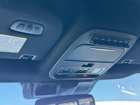 Used 2024 Ford F250 Lariat w/ Lariat Ultimate Package image 20