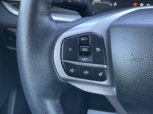 Used 2023 Ford Explorer XLT w/ Equipment Group 202A image 21