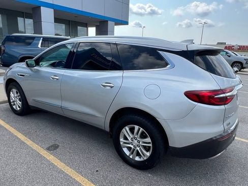 Used 2021 Buick Enclave Essence FWD image 6