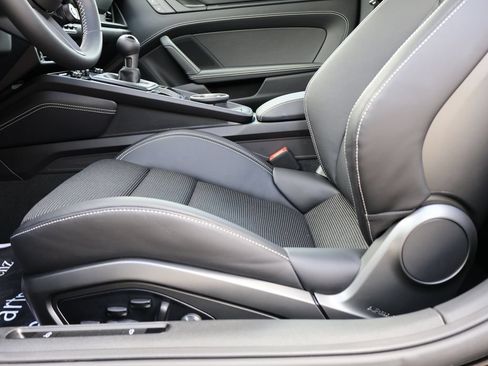 Certified 2026 Porsche 911 GT3 RWD image 37