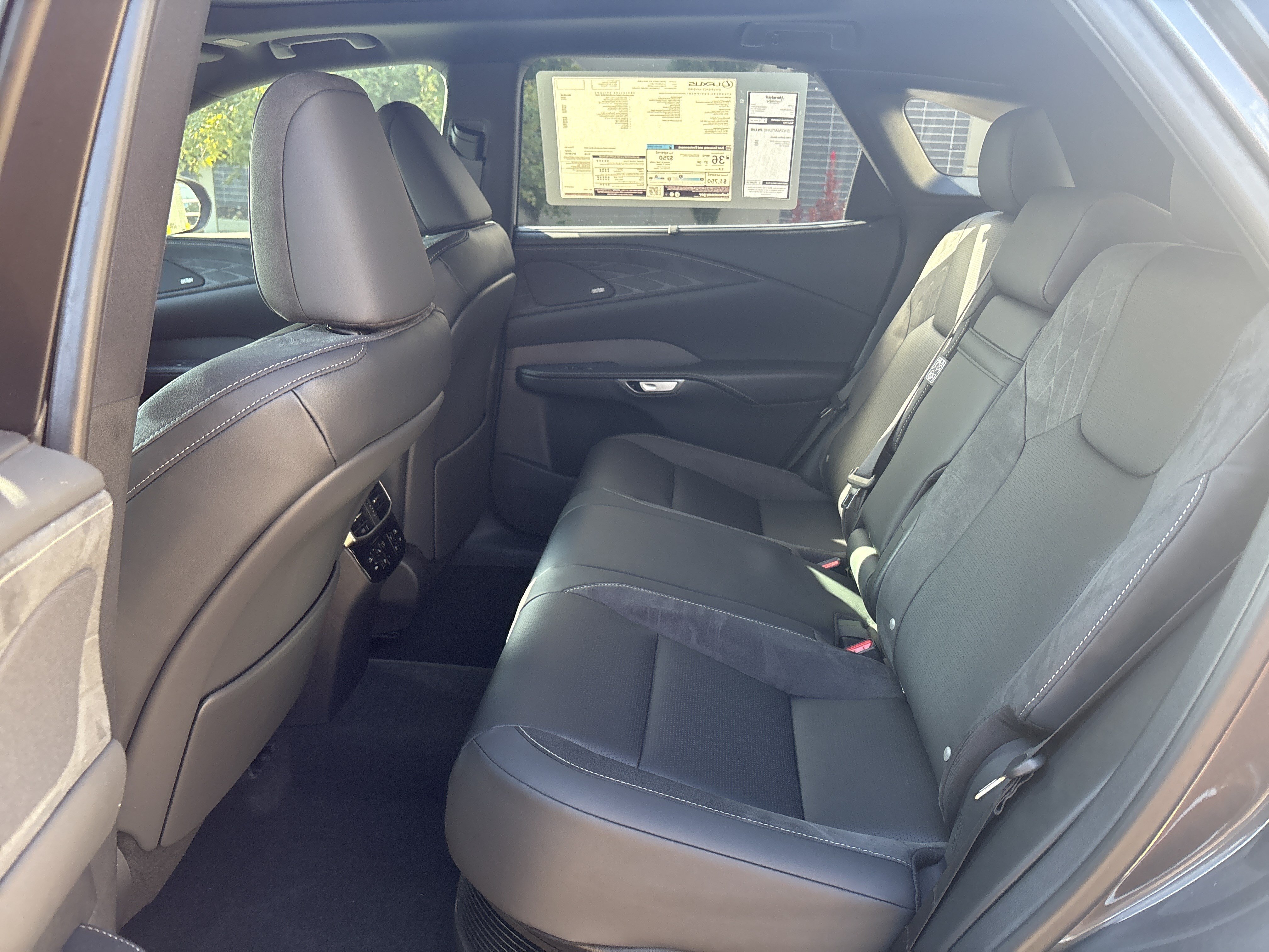 New 2026 Lexus RX 350 w/ Convenience Package AWD/4WD image 32