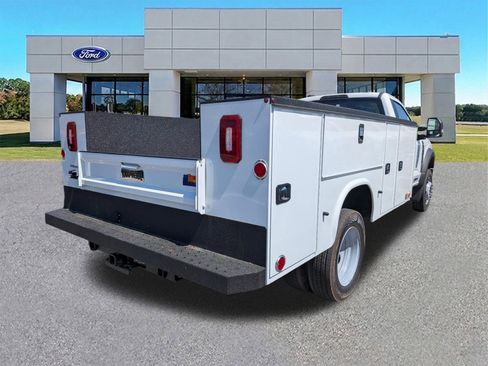 New 2026 Ford F550 4x4 Regular Cab Super Duty w/ XL Chrome Package image 2