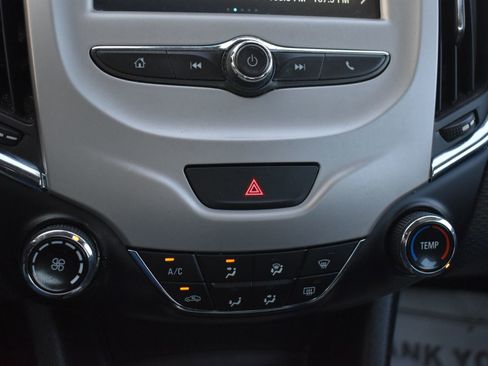 Used 2018 Chevrolet Cruze LS w/ LS Fleet Convenience Package image 28