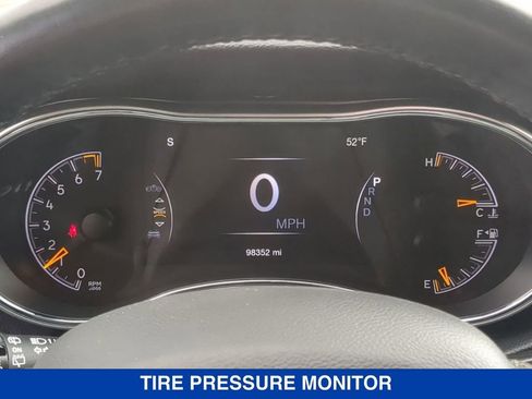 Used 2020 Jeep Grand Cherokee Altitude AWD/4WD image 12