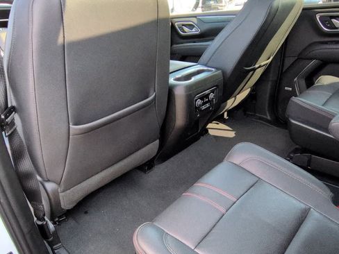 Used 2023 Chevrolet Suburban RST w/ Luxury Package image 18