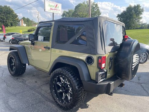Used 2013 Jeep Wrangler Sport AWD/4WD image 4