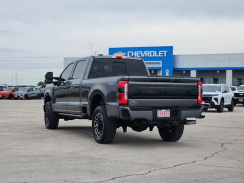 Used 2025 Ford F250 Platinum AWD/4WD image 5