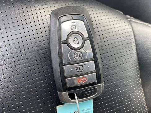 Used 2023 Ford Escape Platinum image 24