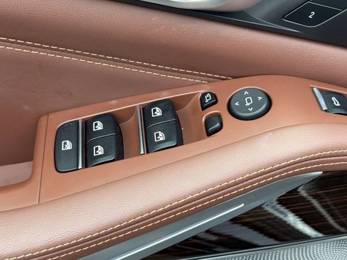 Used 2021 BMW X5 M50i w/ Executive Package image 13