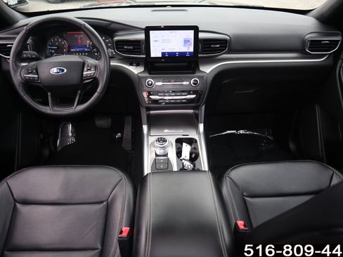 Used 2020 Ford Explorer XLT w/ Equipment Group 202A image 14