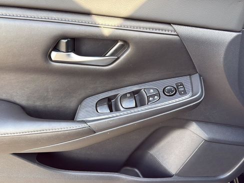 Used 2022 Nissan Sentra SV w/ All-Weather Package image 13