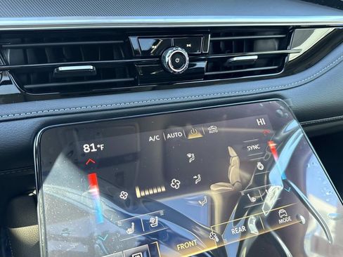 New 2026 INFINITI QX80 Luxe image 5