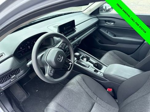 Used 2025 Honda Accord SE image 14