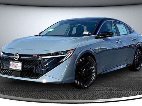 New 2026 Nissan Sentra SR image 2