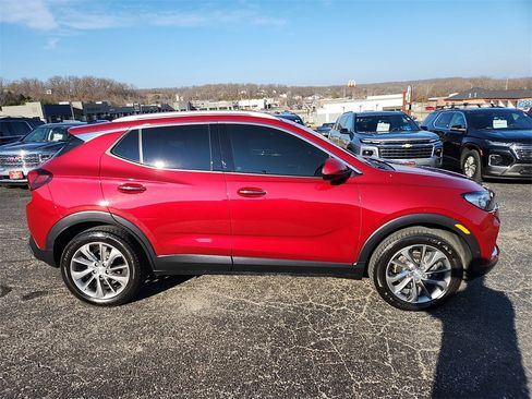 Used 2021 Buick Encore GX Essence w/ Advanced Technology Package image 9