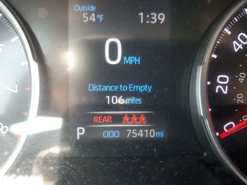 Used 2021 Toyota RAV4 XLE image 17