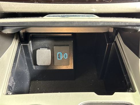 Used 2021 Ford Explorer XLT AWD/4WD image 66