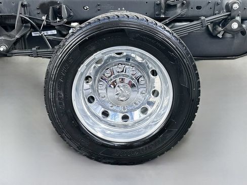 New 2026 RAM 5500 Tradesman w/ Chrome Appearance Group AWD/4WD image 15