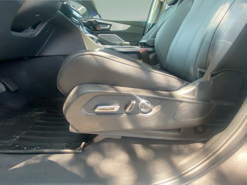 Used 2026 Acura MDX SH-AWD image 13