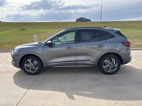 Used 2024 Ford Escape ST-Line AWD/4WD image 6