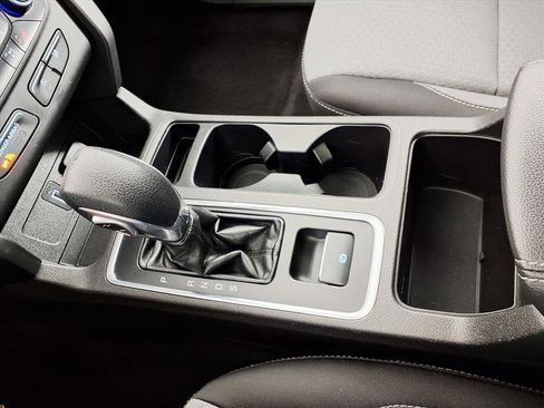 Used 2018 Ford Escape SE image 25