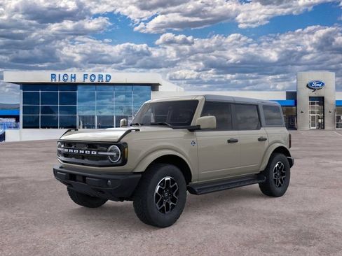 New 2026 Ford Bronco Outer Banks AWD/4WD image 1