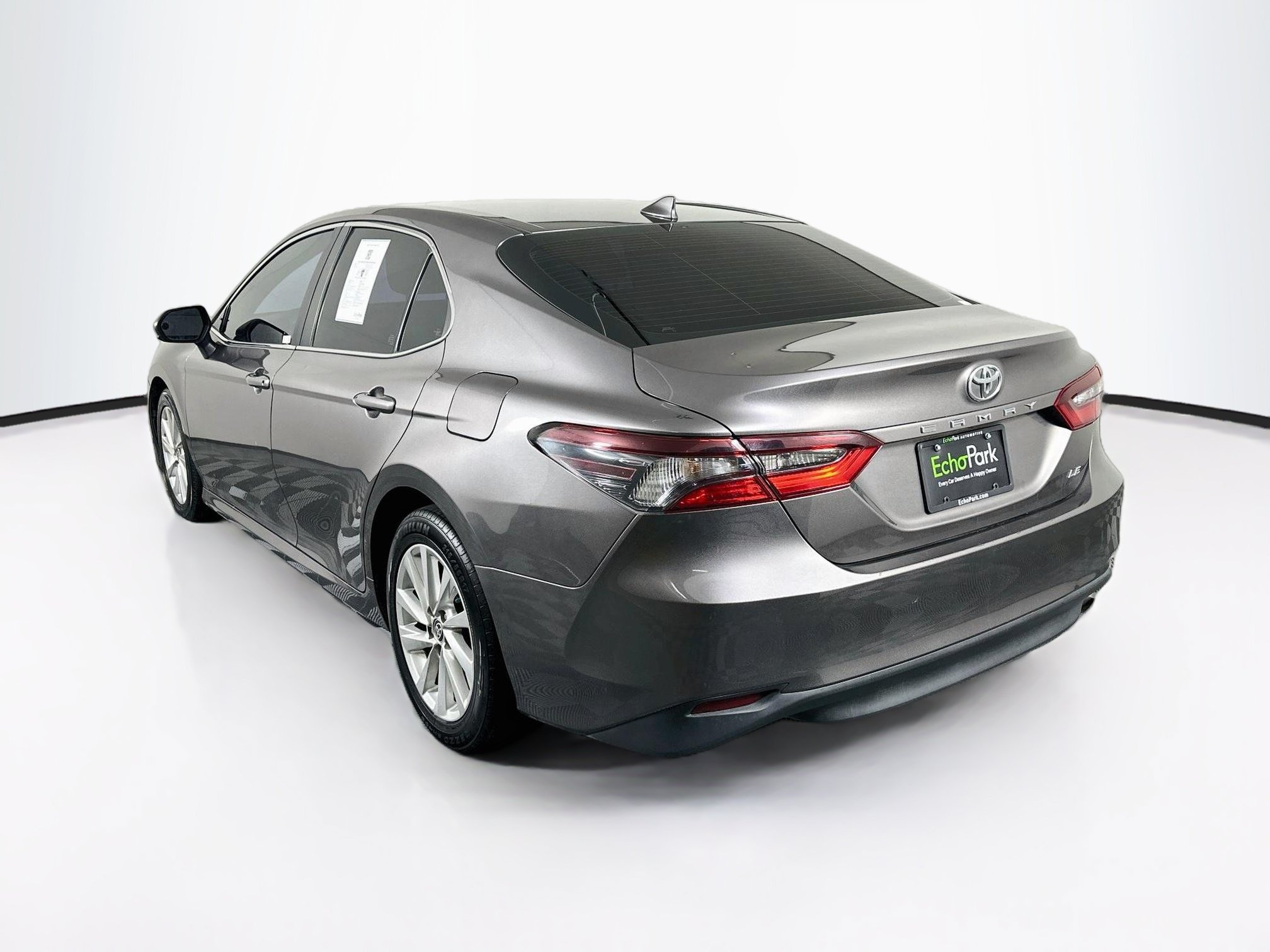 Used 2023 Toyota Camry LE FWD image 5