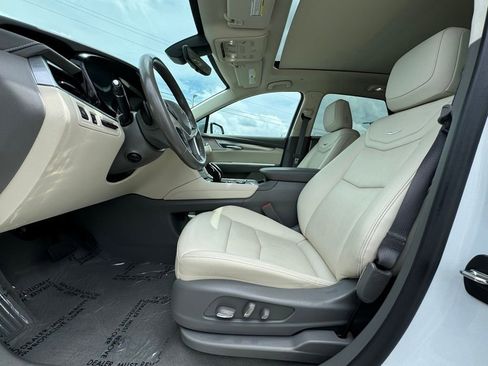 Certified 2023 Cadillac XT5 Premium Luxury w/ Technology Package AWD/4WD image 26