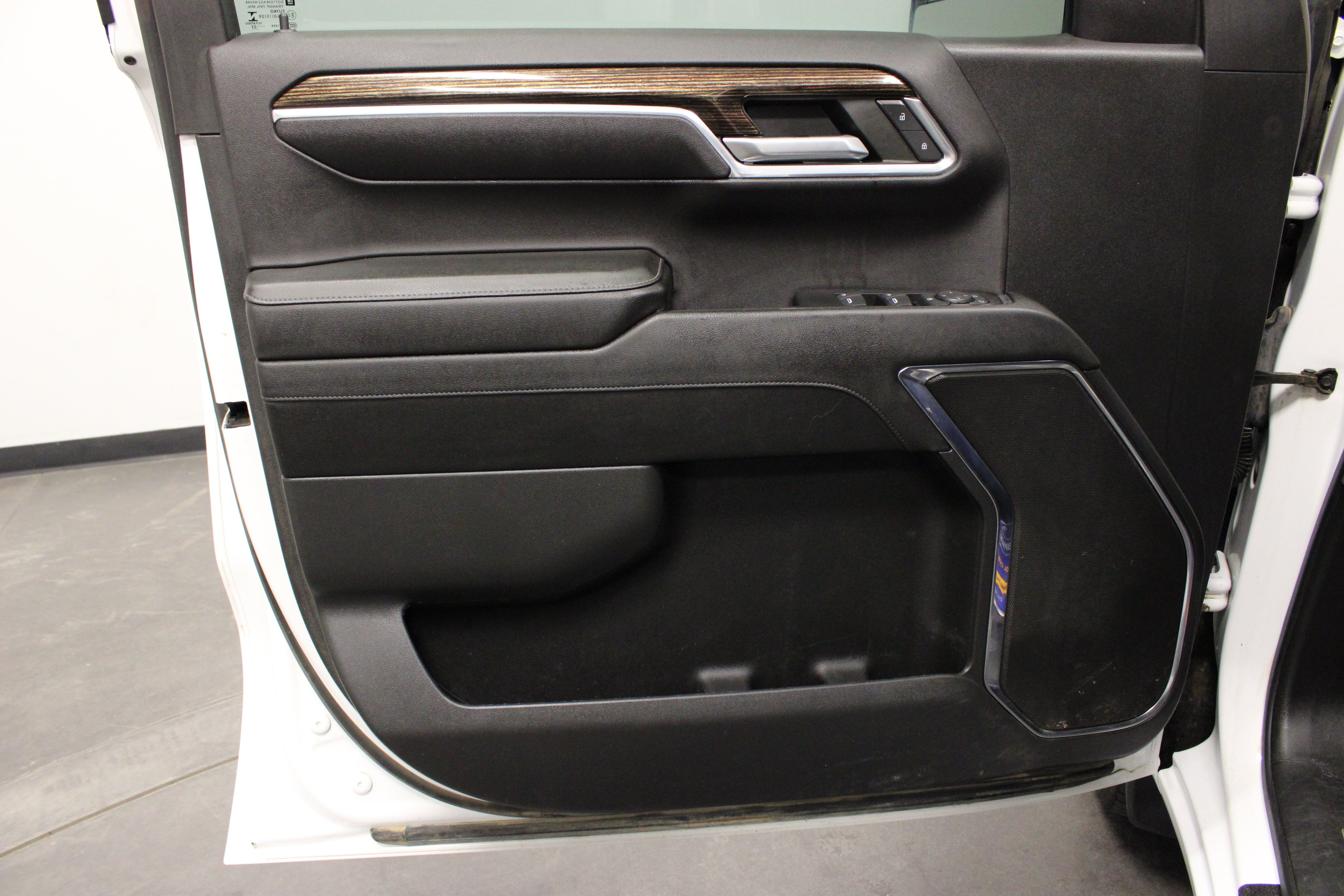 Used 2023 GMC Sierra 1500 SLE w/ Max Trailering Package AWD/4WD image 19