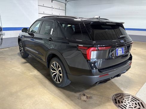New 2026 Ford Explorer ST-Line image 6