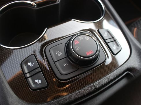 Used 2023 GMC Acadia AT4 AWD/4WD image 24