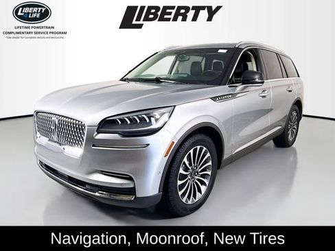 Used 2023 Lincoln Aviator Reserve w/ Elements Package Plus image 3