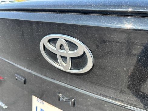 Used 2025 Toyota Camry SE FWD image 31