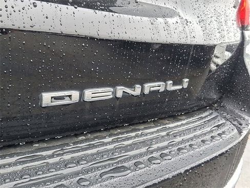 Used 2021 GMC Yukon Denali image 33