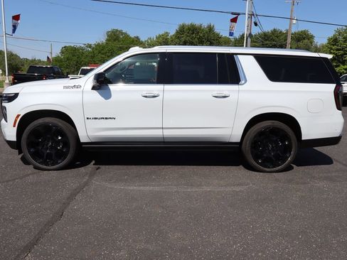 New 2026 Chevrolet Suburban High Country AWD/4WD image 33