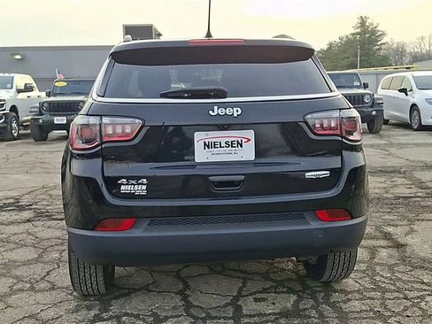 Certified 2022 Jeep Compass Latitude image 7