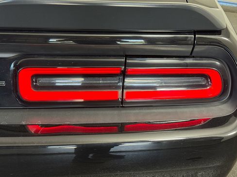 Used 2023 Dodge Challenger R/T w/ Plus Package image 32