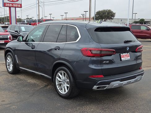 Used 2019 BMW X5 xDrive40i w/ Convenience Package image 3