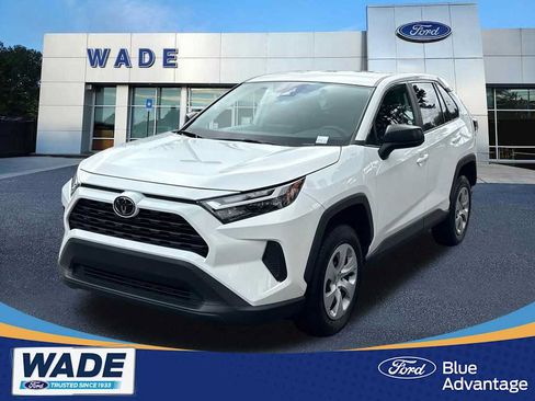 Used 2023 Toyota RAV4 LE AWD/4WD image 1