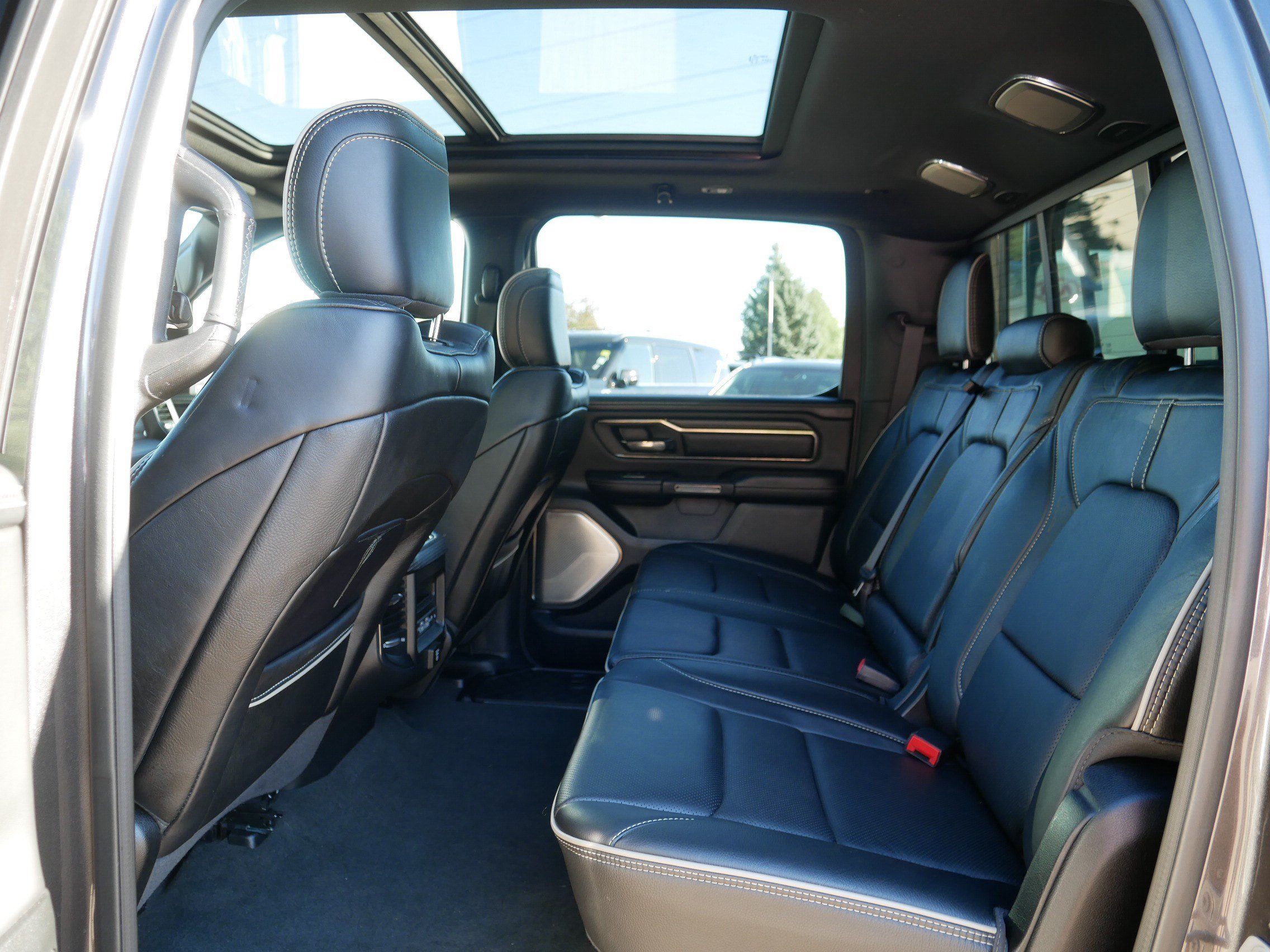 Used 2021 RAM 1500 Limited AWD/4WD image 37