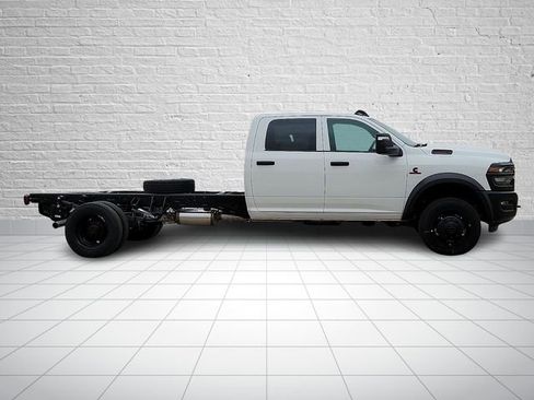 New 2026 RAM 5500 Tradesman AWD/4WD image 5