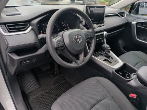Used 2024 Toyota RAV4 LE FWD image 17
