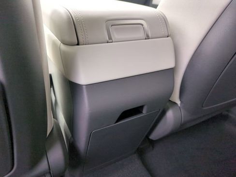 Certified 2026 Hyundai Santa Fe SE image 13